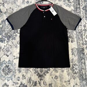 Tommy Hilfiger Men's Black Tipped Cotton Short Sleeve Henley Shirt